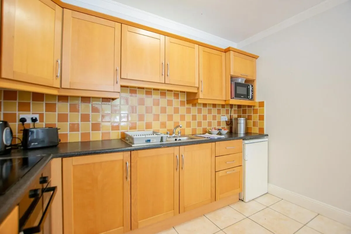 Central 4-Bedroom Home, Galway Holiday home